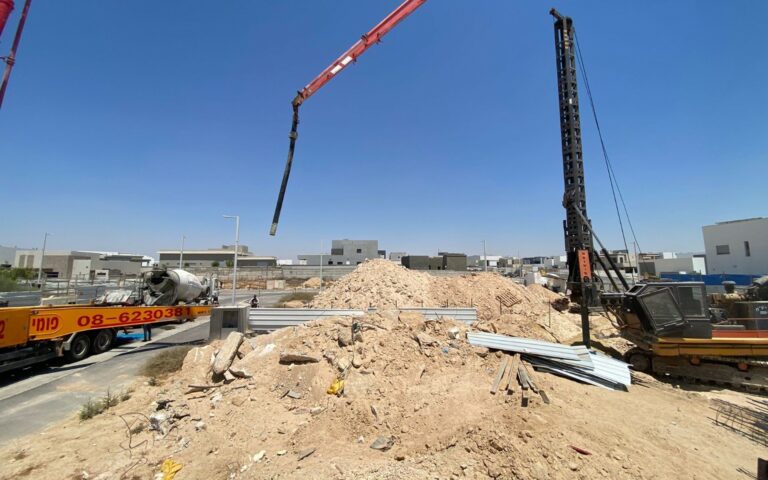 בדיקת קרקע לפני בנייה עם קובי אוחיון