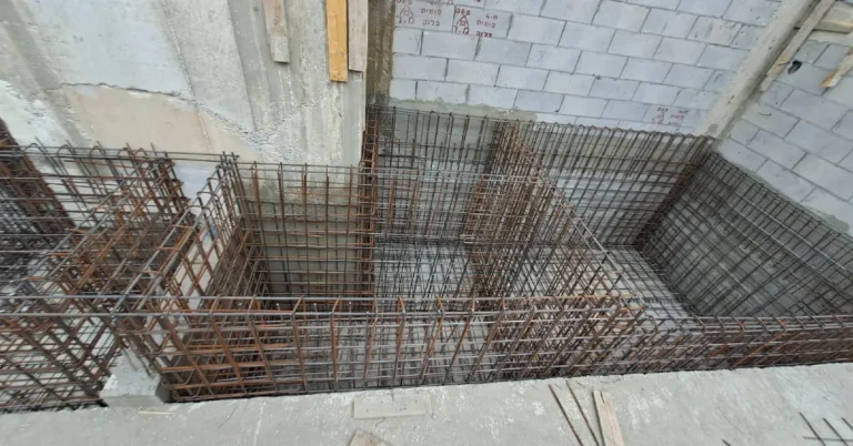 אהרן פורסט פירסטיב