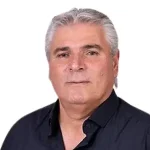 משה פלח נועם בנייה